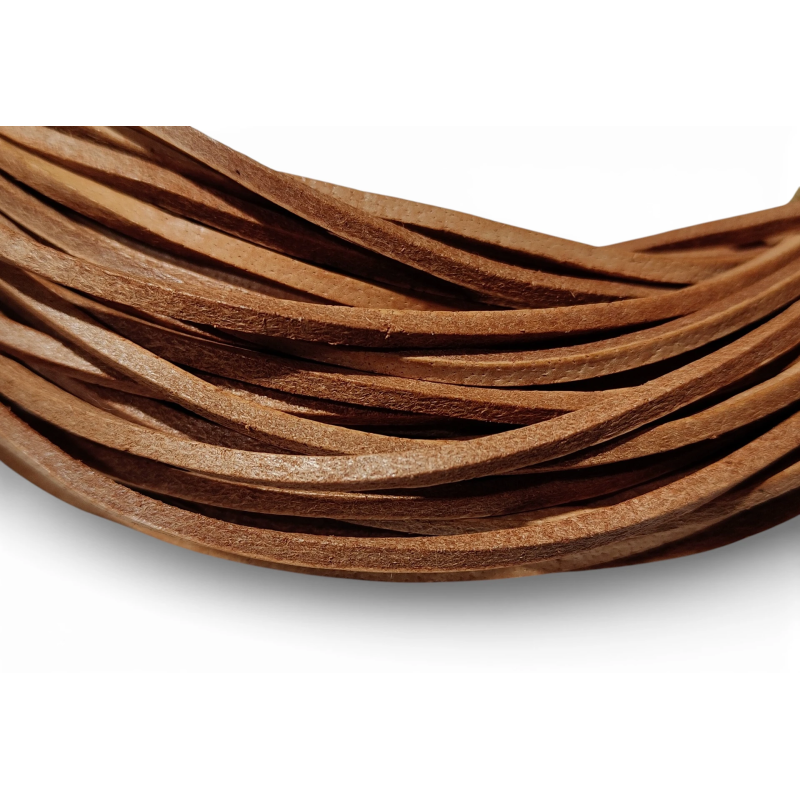 Rzemień płaski licowy naturalny 2,5x2,5mm skóra